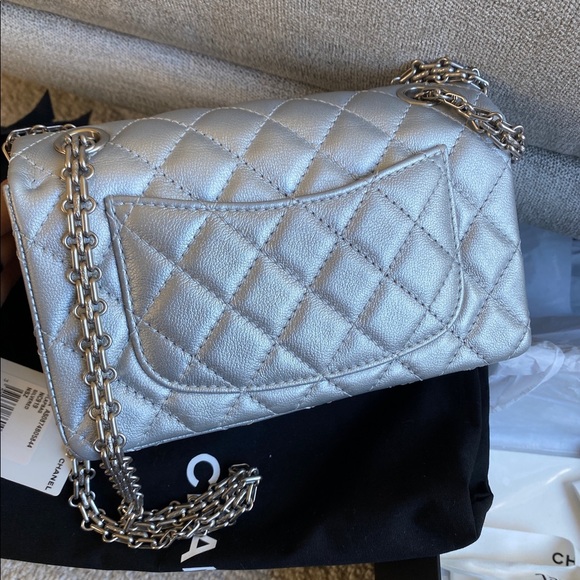 SOLD Chanel mini 2.55 in metallic leather - Picture 4 of 14